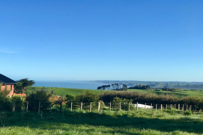 Photo of property in 669b Te Hutewai Road, Raglan, 3296