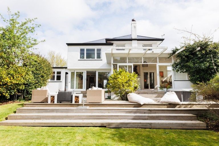 Photo of property in 73 Jickell Street, Hokowhitu, Palmerston North, 4410