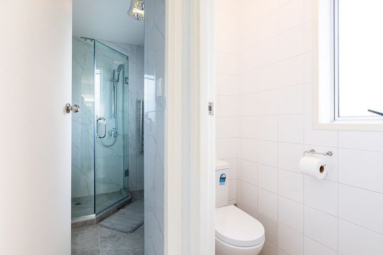 Photo of property in 68 Willis Road, Papakura, 2110