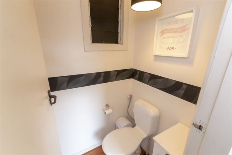 Photo of property in 20 Broadway Avenue, Waikuku Beach, 7473