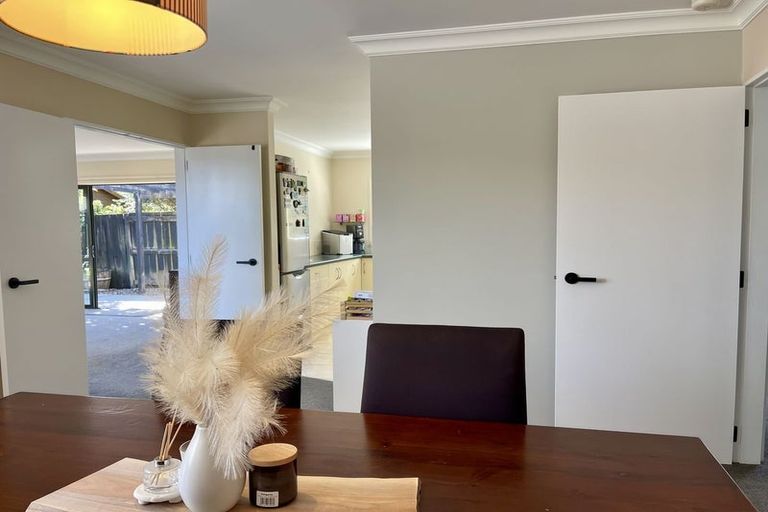 Photo of property in 18 Sarah Place, Papamoa Beach, Papamoa, 3118