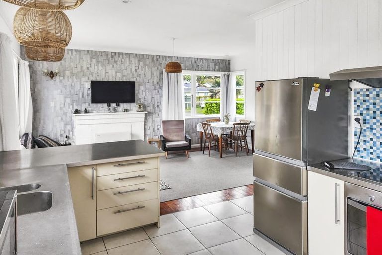 Photo of property in 1 Tyndall Street, Waiwhetu, Lower Hutt, 5010