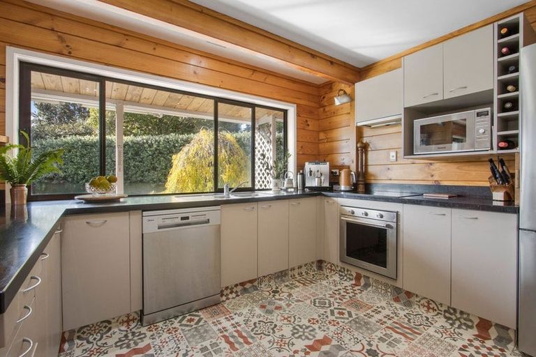 Photo of property in 63 Kayelene Place, Omokoroa, 3114