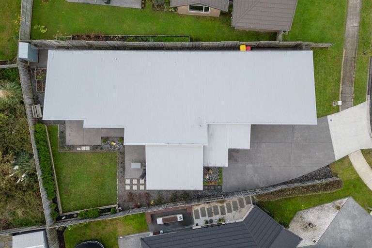 Photo of property in 16 Teatree Close, Huntington, Hamilton, 3210