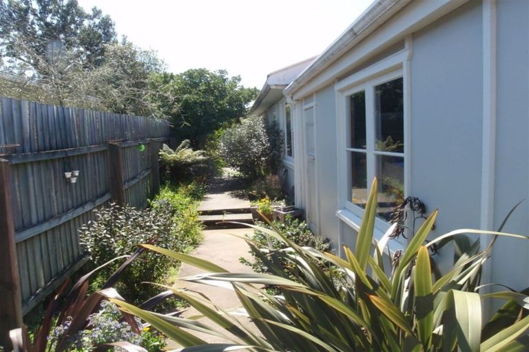 Photo of property in 1/46 Bowhill Road, New Brighton, Christchurch, 8083