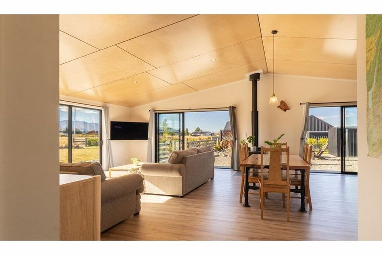 Photo of property in 1 Tussock Crescent, Twizel, 7901