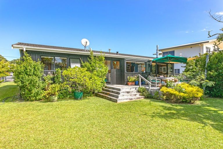 Photo of property in 64 Manaia Road, Tairua, 3508