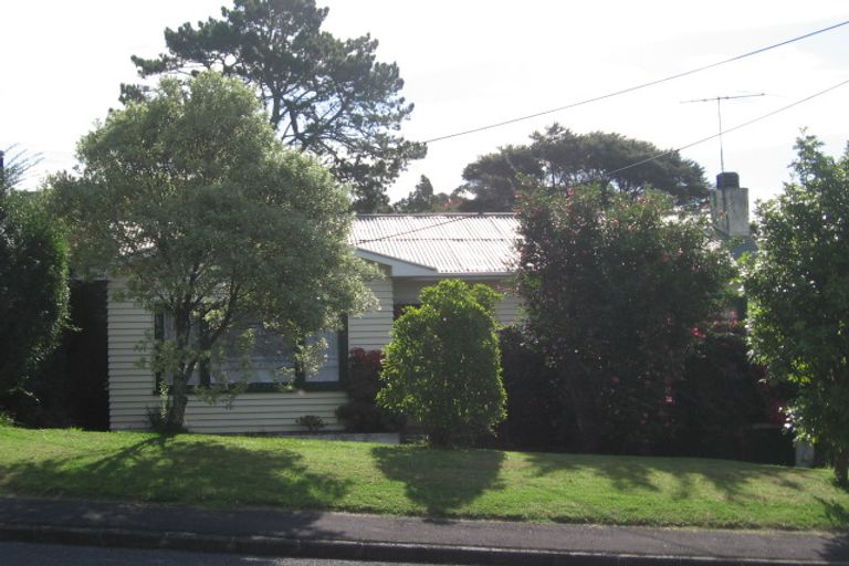 Photo of property in 30 Fairmount Road, Titirangi, Auckland, 0604