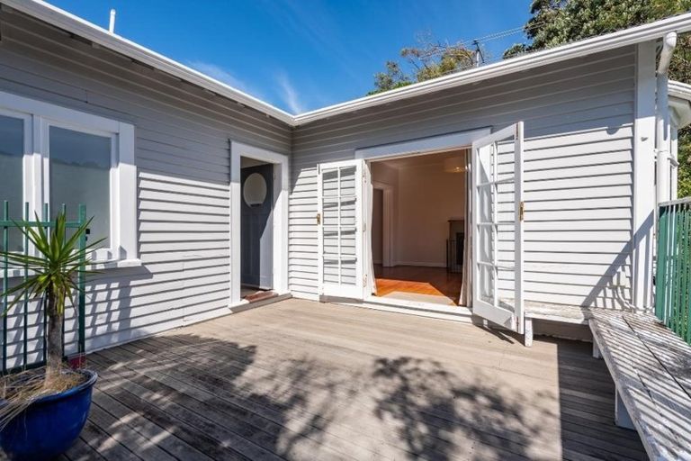 Photo of property in 57 Durham Street, Aro Valley, Wellington, 6021