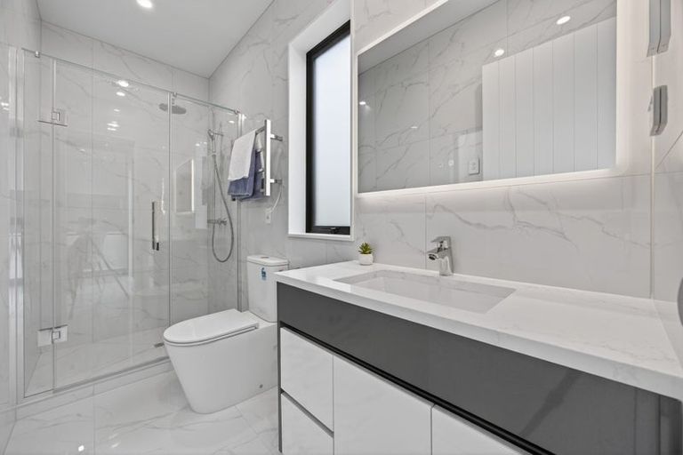 Photo of property in 2 Ballyalton Crescent, Flat Bush, 2019