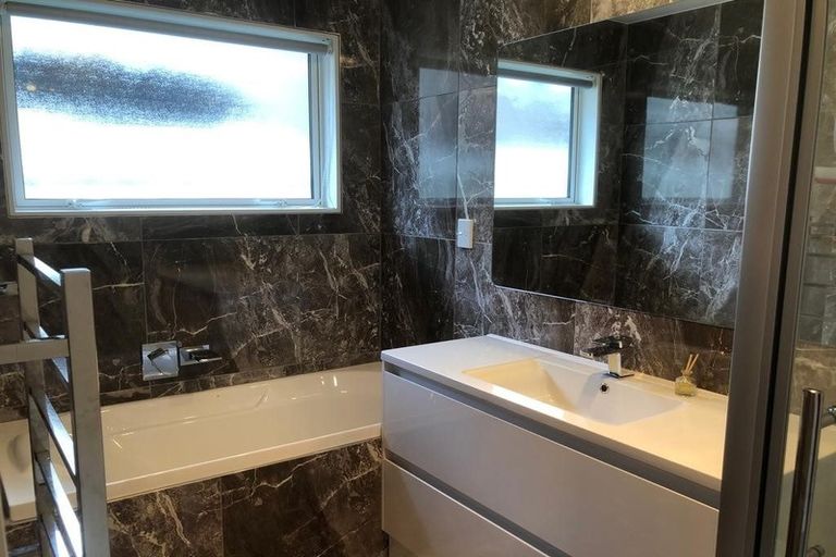 Photo of property in 13 Takahe Avenue, Takanini, 2112