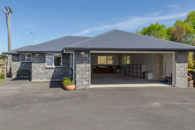 Photo of property in 28 Holyport Close, Fairfield, Dunedin, 9018