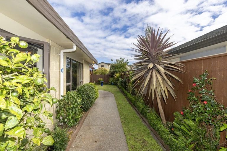 Photo of property in 196 Milne Drive, Paraparaumu, 5032