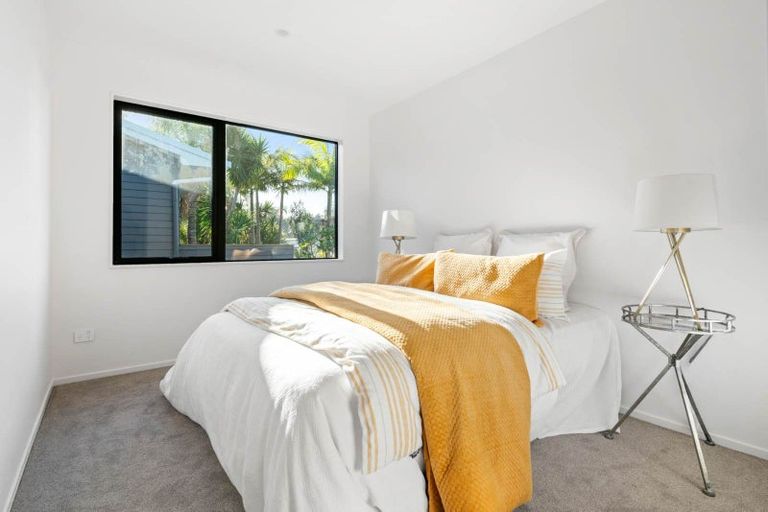 Photo of property in 9f O'donn Avenue, Beach Haven, Auckland, 0626