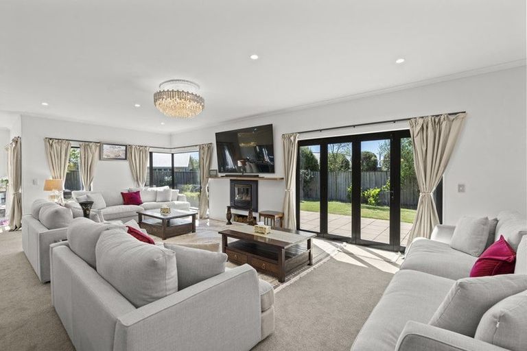 Photo of property in 6 East Ellington Drive, Mairehau, Christchurch, 8052