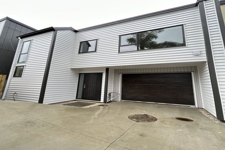 Photo of property in 2b Robin Lane, Browns Bay, Auckland, 0630