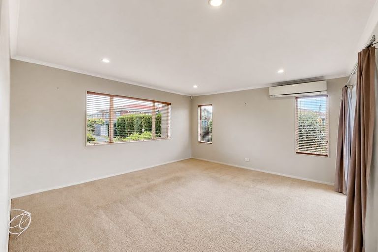 Photo of property in 55a Cambridge Terrace, Papatoetoe, Auckland, 2025