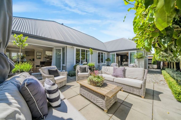 Photo of property in 18 Taunton Place, Rangiora, 7400