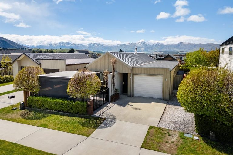 Photo of property in 54 Mount Linton Avenue, Wanaka, 9305