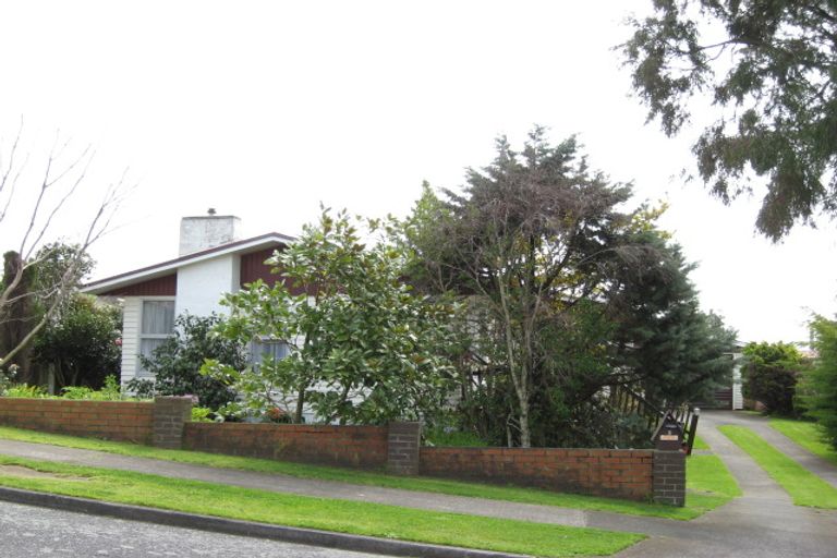 Photo of property in 3 Erica Place, Bell Block, New Plymouth, 4312