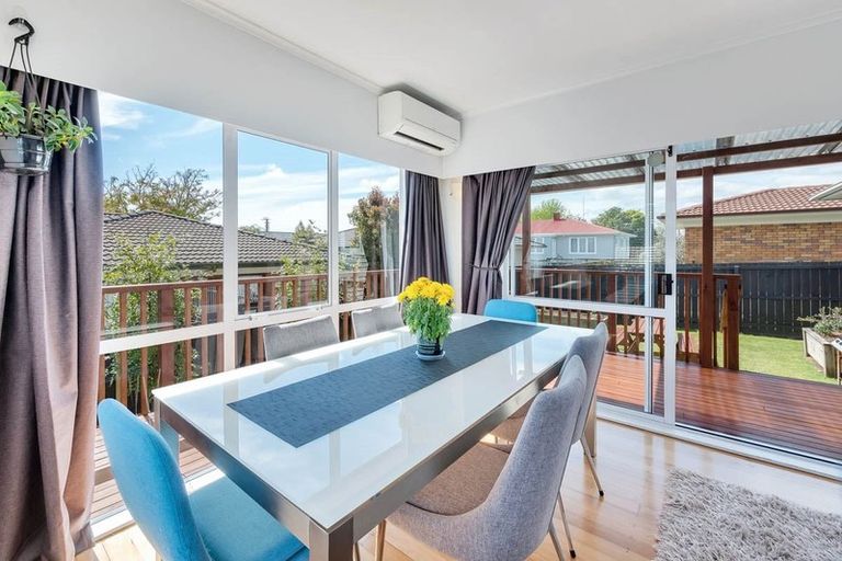 Photo of property in 1/1 Newington Road, Henderson, Auckland, 0612