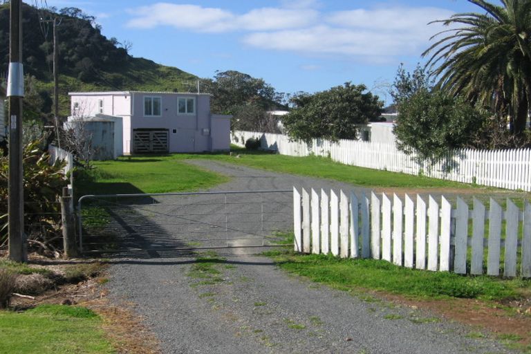 Photo of property in 842 Pataua South Road, Pataua South, Parua Bay, 0192