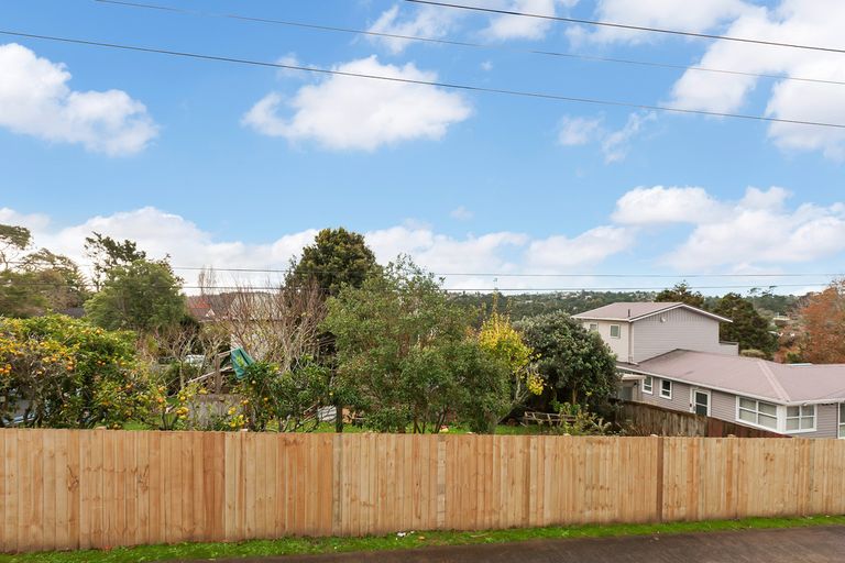 Photo of property in 79c Verbena Road, Birkdale, Auckland, 0626