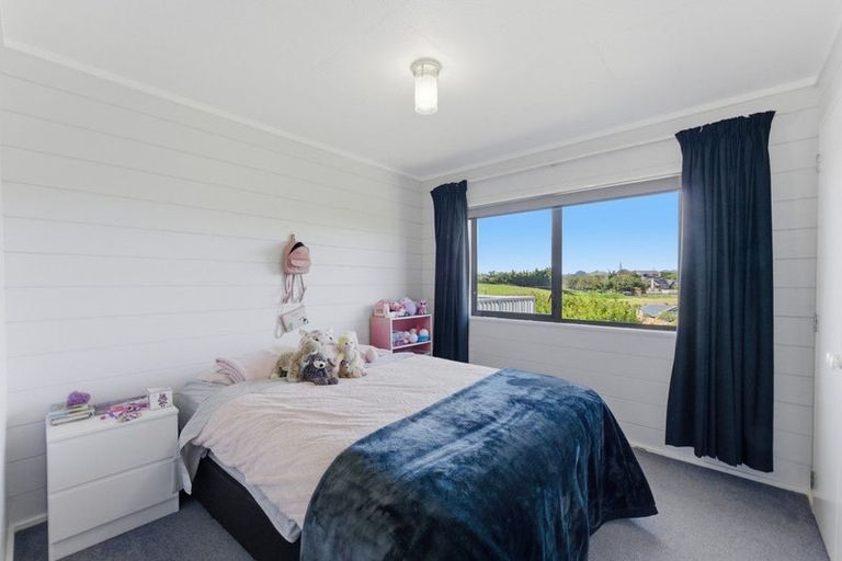 Photo of property in 13d Kipling Drive, Whalers Gate, New Plymouth, 4310