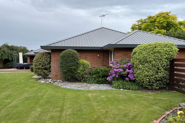 Photo of property in 27 Hewitts Road, Woodend, 7610