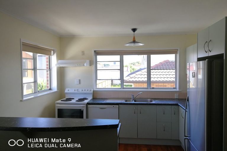 Photo of property in 3 Sorrel Crescent, Bucklands Beach, Auckland, 2012