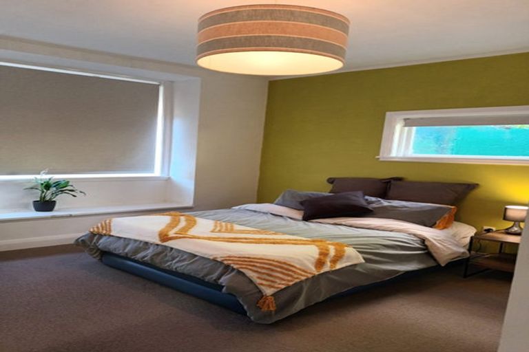 Photo of property in 34 Moana Road, Kelburn, Wellington, 6012