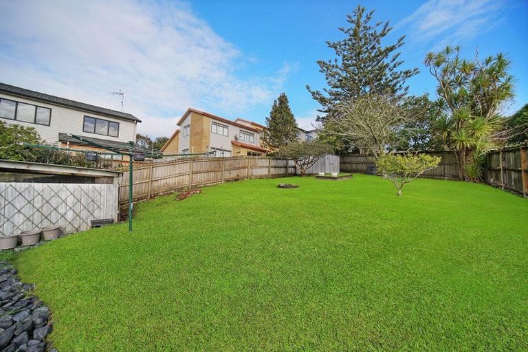 Photo of property in 5 Flynn Street, Birkdale, Auckland, 0626