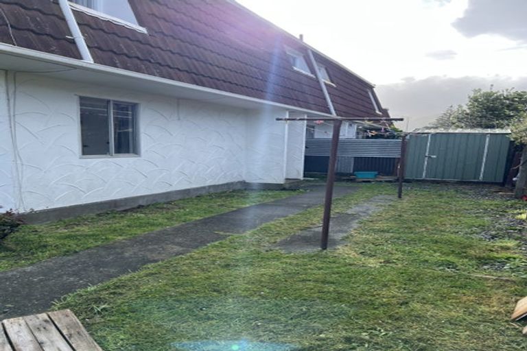 Photo of property in 8a Wainui Road, Waiwhetu, Lower Hutt, 5010