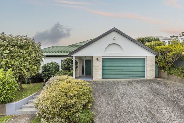 Photo of property in 1 Tombane Terrace, Papakowhai, Porirua, 5024
