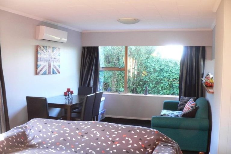 Photo of property in 14a Ngatitoa Street, Tawa, Wellington, 5028