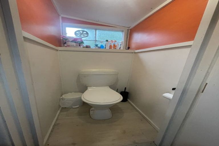 Photo of property in 124 Aro Street, Aro Valley, Wellington, 6021