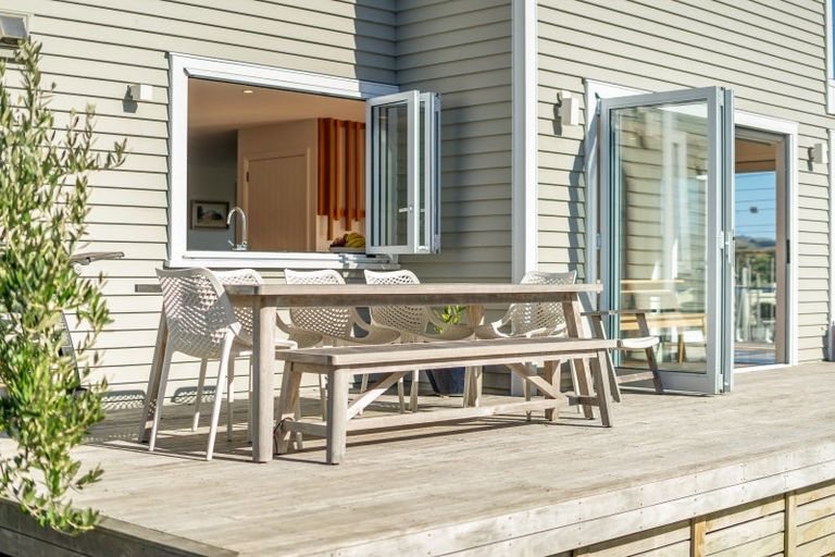 Photo of property in 65a Steyne Avenue, Plimmerton, Porirua, 5026