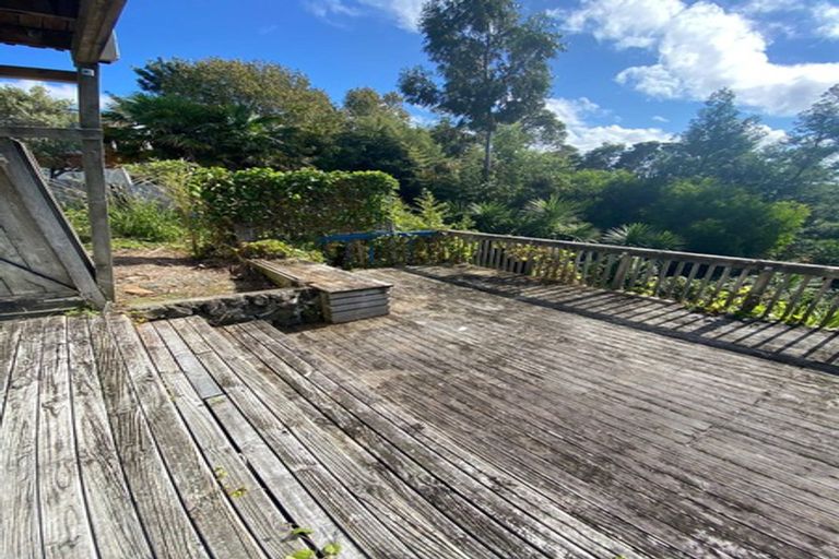 Photo of property in 579 East Coast Road, Browns Bay, Auckland, 0630