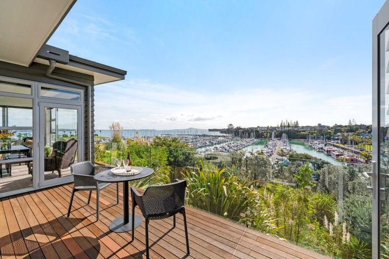 Photo of property in 23 Tui Brae, Beachlands, Auckland, 2018