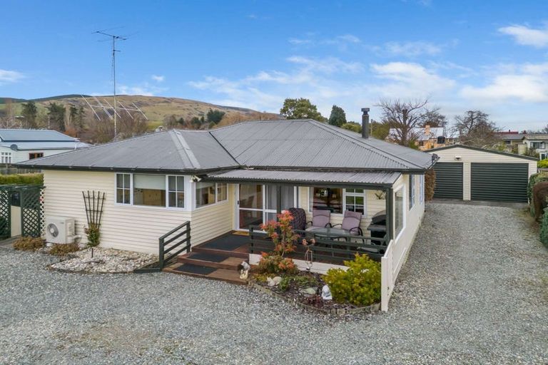 Photo of property in 50 Wylam Street, Waikaia, 9778