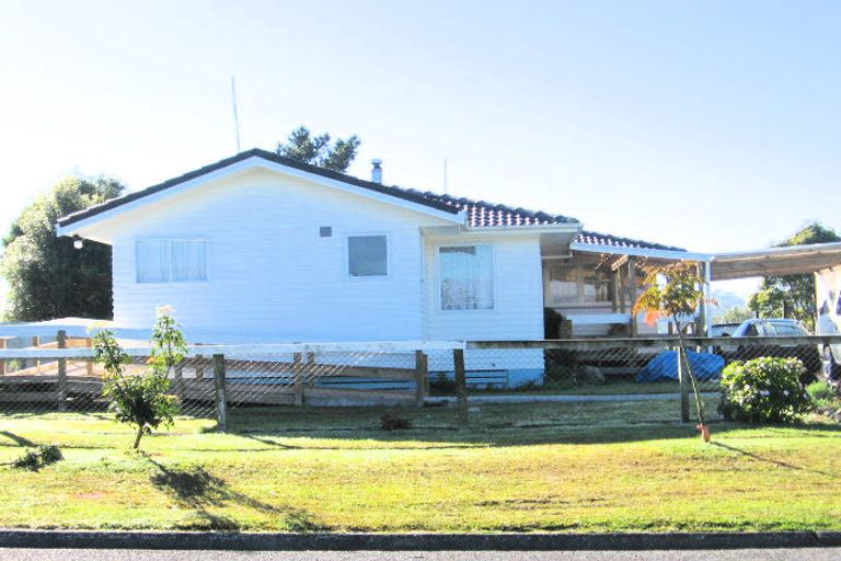 Photo of property in 26 Whiteman Road, Kawakawa, 0210