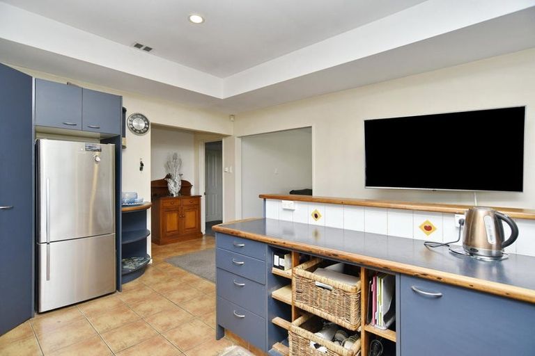 Photo of property in 2/83 Mackworth Street, Woolston, Christchurch, 8062