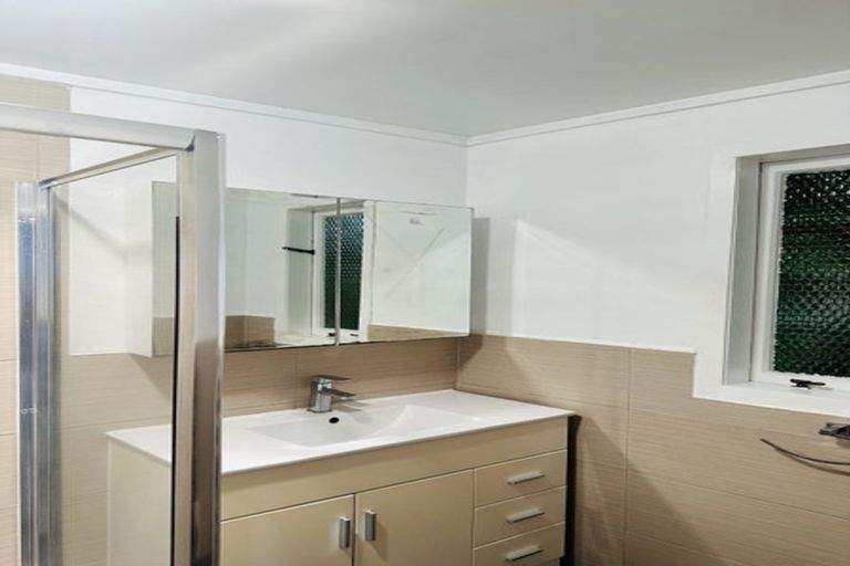 Photo of property in 78 Arran Road, Browns Bay, Auckland, 0630