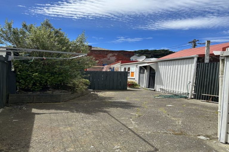Photo of property in 205 Rintoul Street, Berhampore, Wellington, 6023