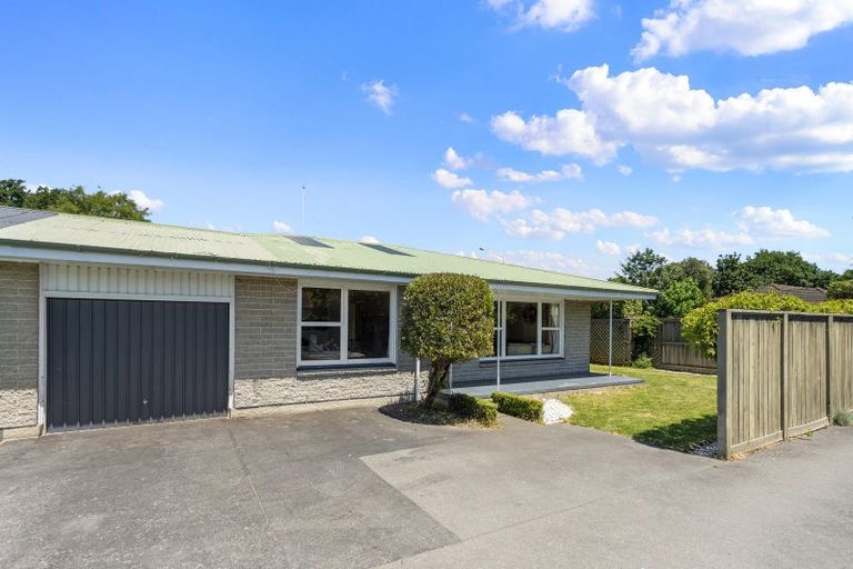 Photo of property in 1/7 Curletts Road, Sockburn, Christchurch, 8042