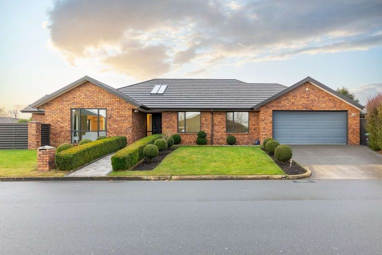 Photo of property in 5 Baltic Place, Northwood, Christchurch, 8051