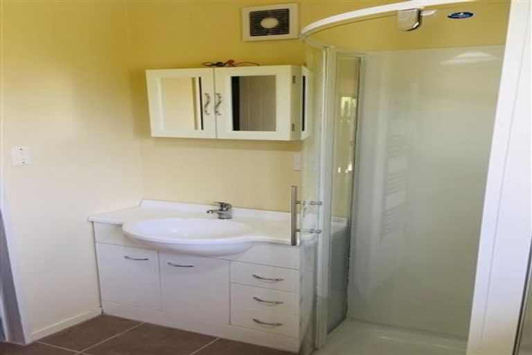 Photo of property in 40 Hedditch Street, Wanaka, 9305