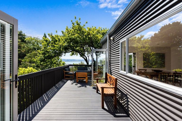 Photo of property in 35 Burns Road, Hospital Hill, Napier, 4110