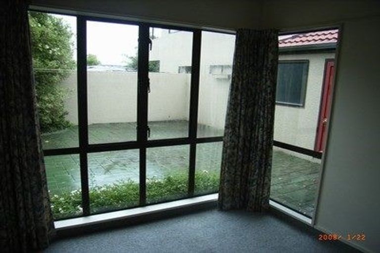 Photo of property in 4/10 Dilworth Street, Riccarton, Christchurch, 8011