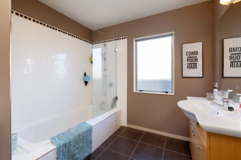 Photo of property in 27 Bermuda Drive, Papamoa Beach, Papamoa, 3118